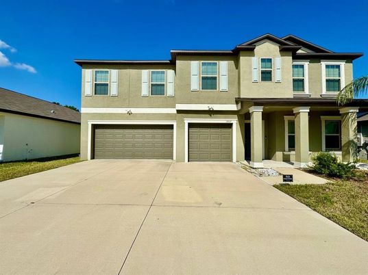Attached, Exterior, Facade, Rowhouse