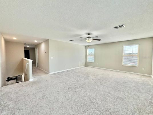 Empty room, Interior, Recessed Lighting