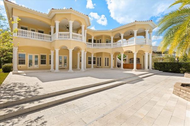 Exterior, Facade, Mediterranean
