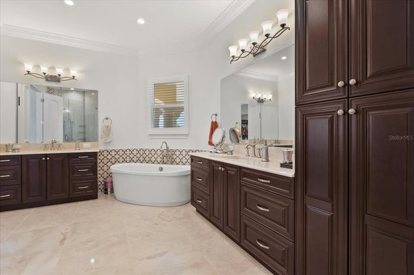 Bathroom, Dual Sink Vanities, Free Standing Baths, Glass Shower, Interior, Recessed Lighting