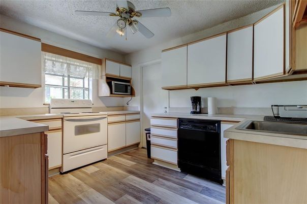 Interior, Kitchen, Wood Texture Flooring