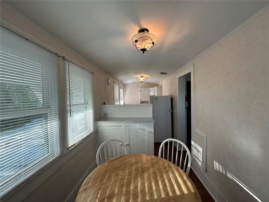 Dining room, Interior