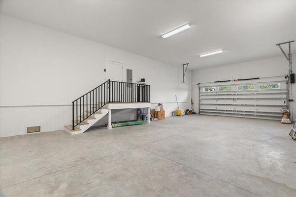 Garage, Interior