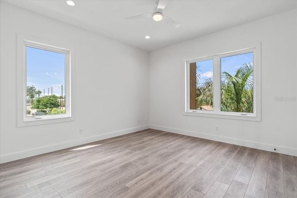 Empty room, Interior, Recessed Lighting, Wood Texture Flooring