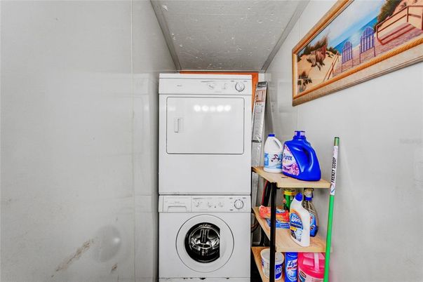 Interior, Utility Closets, Washer