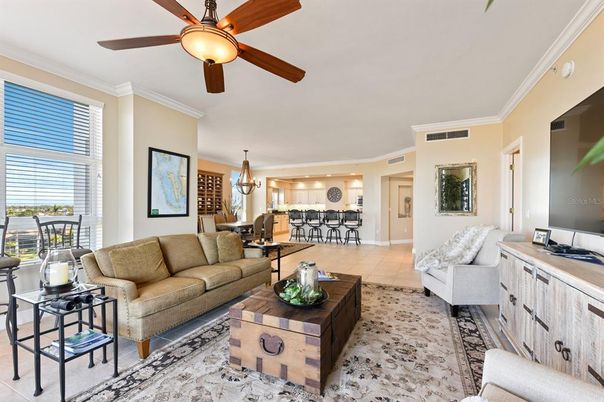 Chandelier, Dining room, Interior, Kitchen, Living room, Pendant Lights, Recessed Lighting