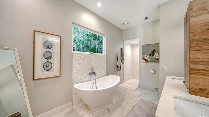 Bathroom, Free Standing Baths, Interior, Marble, Recessed Lighting