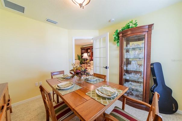 Dining room, Interior