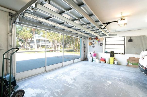 Garage, Interior