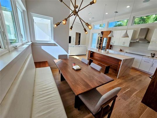 Dining room, Interior, Kitchen, Pendant Lights, Recessed Lighting, Wood Texture Flooring