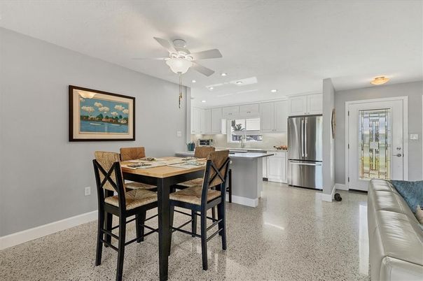 Dining room, Interior, Kitchen, Recessed Lighting, Stainless Steel Appliances