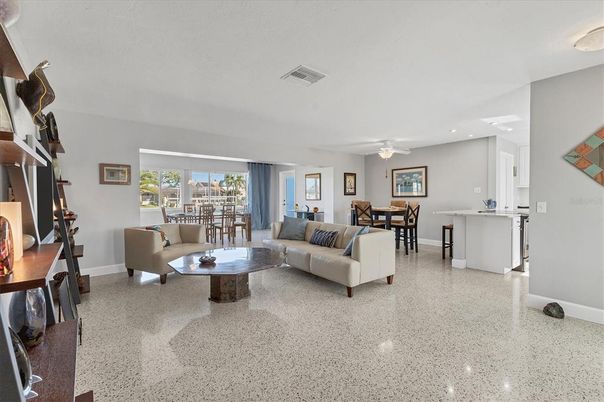 Dining room, Interior, Living room, Recessed Lighting