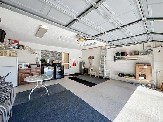 Garage, Interior, Washer