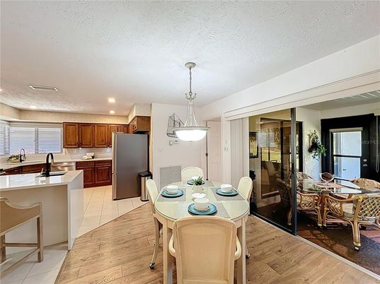 Dining room, Interior, Kitchen, Pendant Lights, Recessed Lighting, Wood Texture Flooring