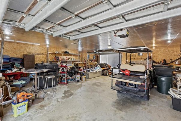 Garage, Interior