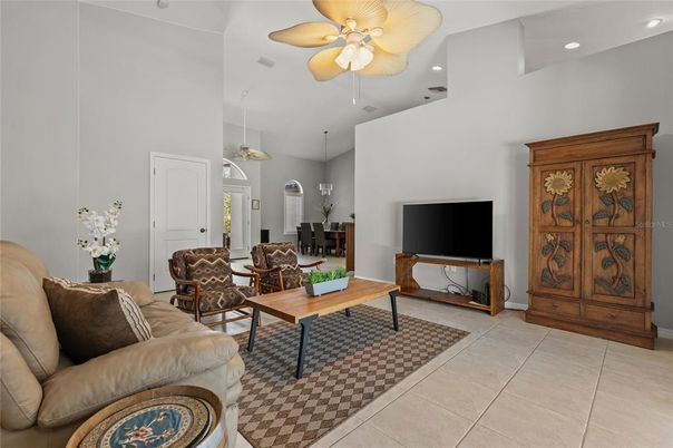 Dining room, Interior, Living room, Pendant Lights, Recessed Lighting