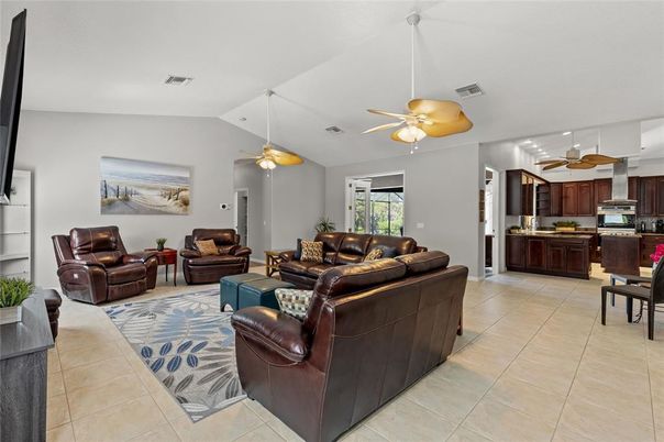 Interior, Kitchen, Living room, Stainless Steel Appliances