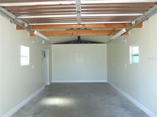 Garage, Interior, Wooden Beams