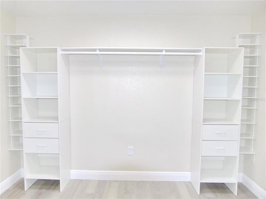 Interior, Walk-in Closets, Wood Texture Flooring