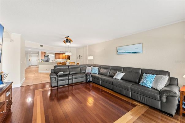 Interior, Kitchen, Living room, Pendant Lights, Recessed Lighting, Wood Texture Flooring