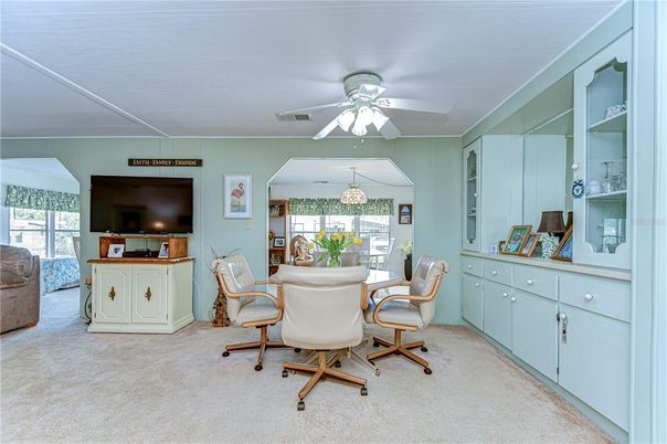 Chandelier, Dining room, Interior