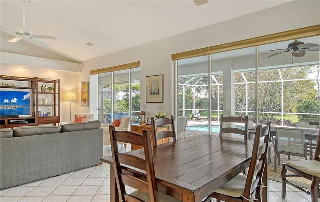 Dining room, Interior, Living room, Sun Room