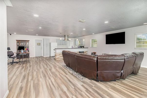 Interior, Living room, Pendant Lights, Recessed Lighting, Wood Texture Flooring