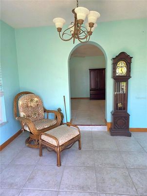 Chandelier, Interior