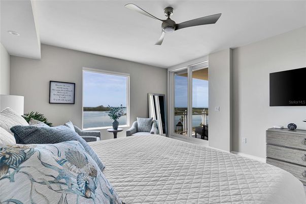 Bedroom, Interior, Water