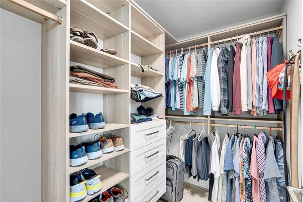 Interior, Walk-in Closets