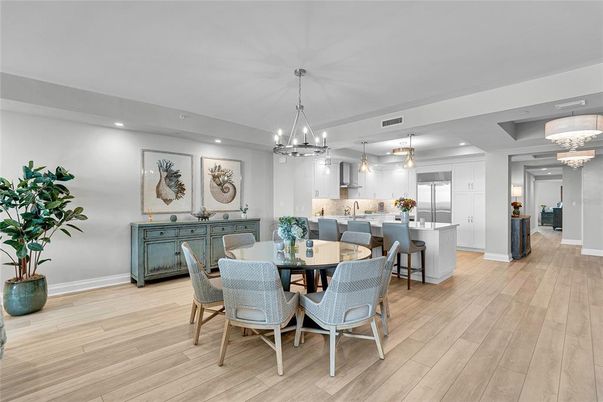 Chandelier, Dining room, Interior, Kitchen, Pendant Lights, Recessed Lighting, Wood Texture Flooring