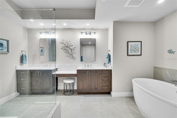Bathroom, Dual Sink Vanities, Free Standing Baths, Interior, Recessed Lighting