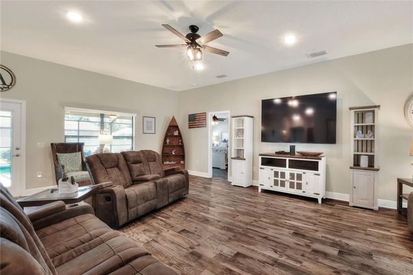 Interior, Living room, Recessed Lighting, Wood Texture Flooring