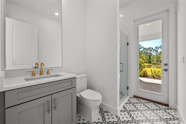 Bathroom, Interior, Recessed Lighting