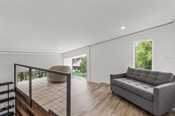 Interior, Recessed Lighting, Wood Texture Flooring