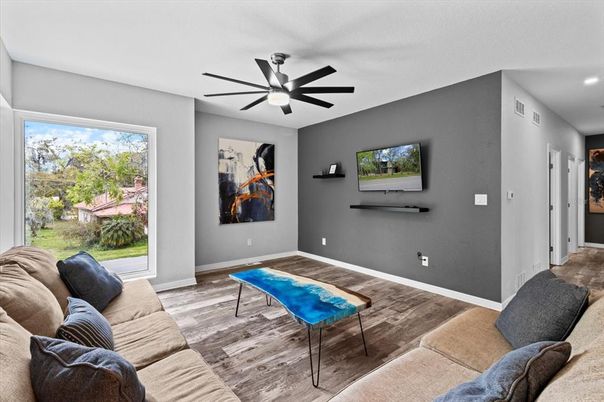 Interior, Living room, Recessed Lighting, Wood Texture Flooring