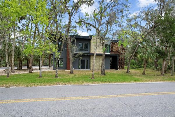 Exterior, Facade, Brick Facade, Modern