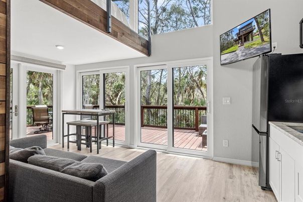 Interior, Recessed Lighting, Wood Texture Flooring