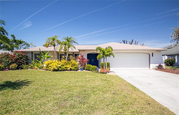 Attached, Backyard, Exterior, Facade, Ranch
