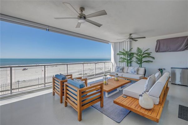 Interior, Living room, Water