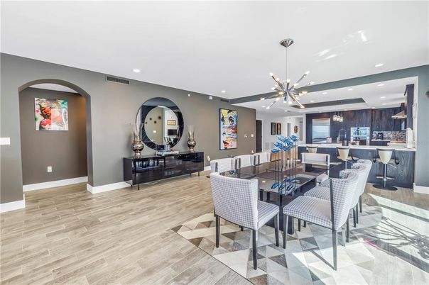 Dining room, Interior, Kitchen, Pendant Lights, Recessed Lighting, Wood Texture Flooring