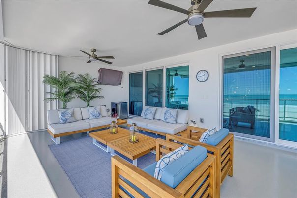 Interior, Living room, Water