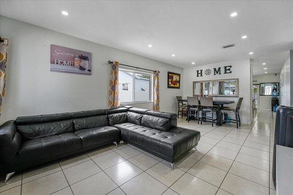 Dining room, Interior, Living room, Recessed Lighting