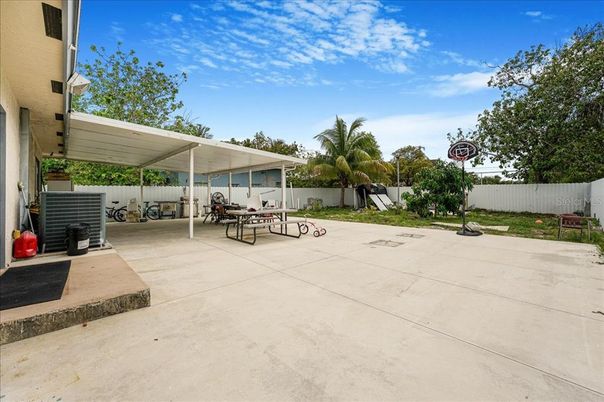 Backyard, Exterior