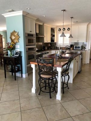 Dining room, Interior, Kitchen, Pendant Lights, Recessed Lighting, Stainless Steel Appliances