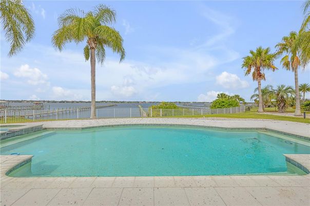 Exterior, Pool, Water