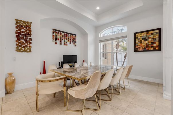 Dining room, Interior, Recessed Lighting