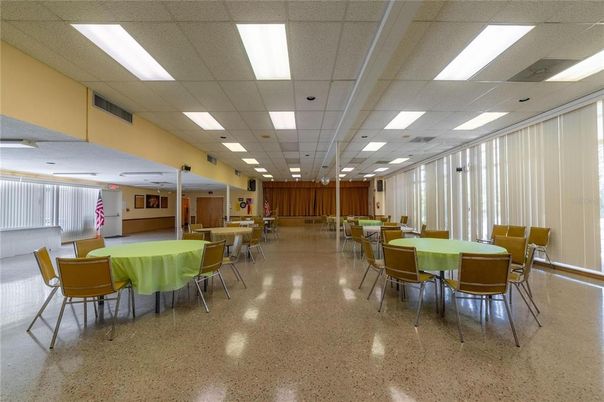 Dining room, Interior, Recessed Lighting