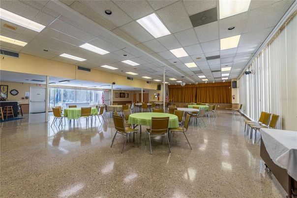 Dining room, Interior, Recessed Lighting