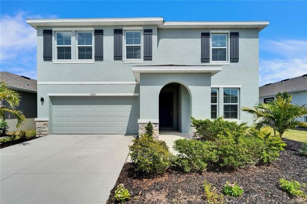 Attached, Exterior, Facade, Mediterranean